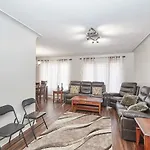 Modern 4 Bedroom Escape