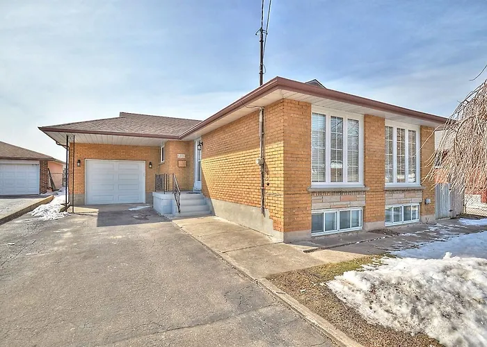 Modern 4 Bedroom Escape