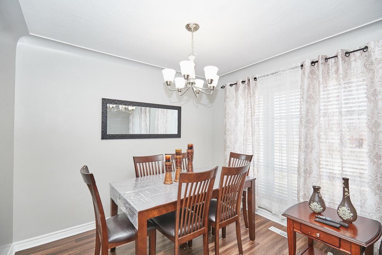 Modern 4 Bedroom Escape * Niagara Falls