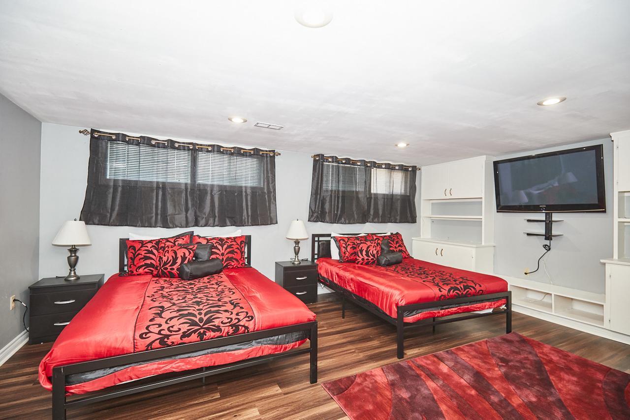 Modern 4 Bedroom Escape * Niagara Falls